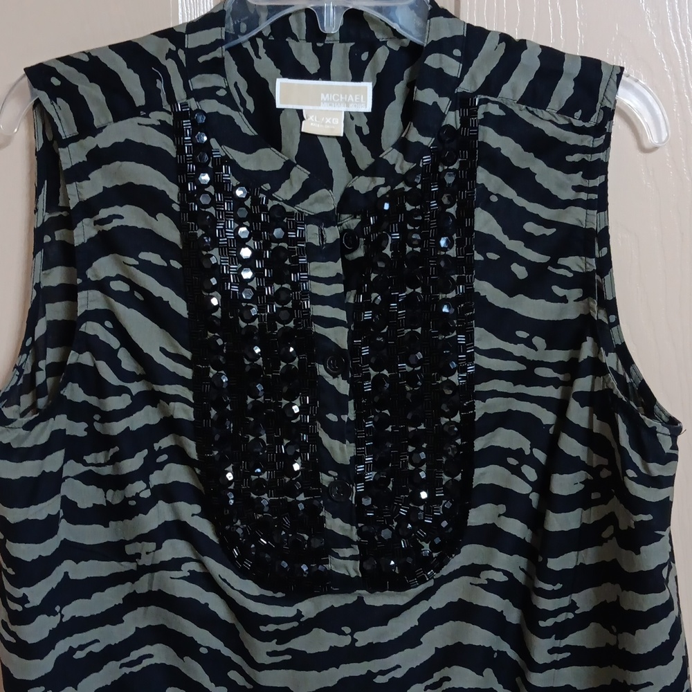 Zebra Print Sleeveless Top with Sequins - Picture 3 of 3